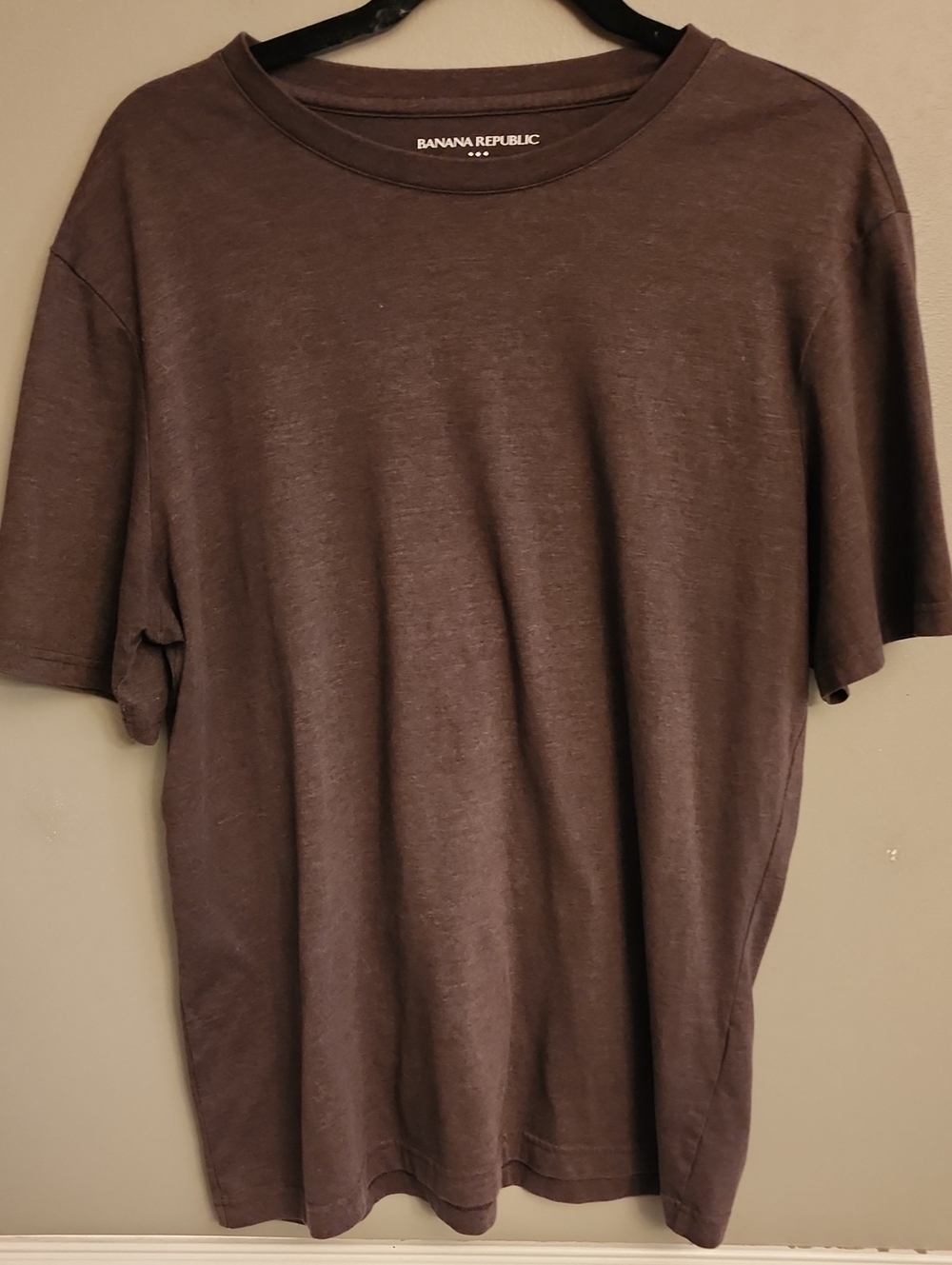 Banana Republic Men’s Brown Crewneck T-Shirt